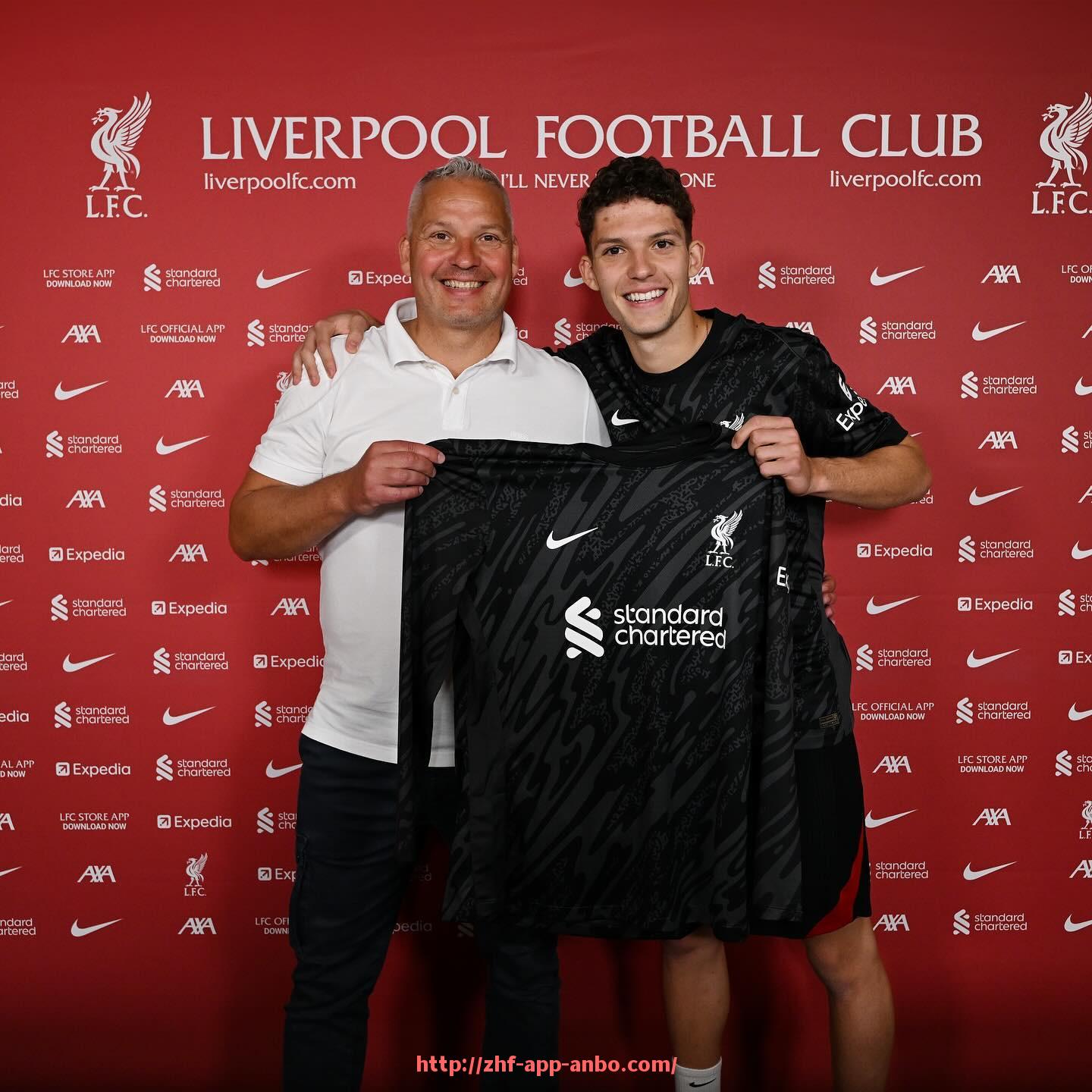 安博体育app下载-2025年中超足球赛程发布，赛季焦点赛事提前预告