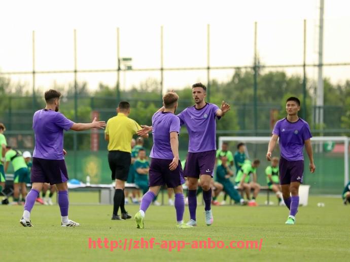 安博体育app下载-西甲国家德比赛程安排及直播观看指南